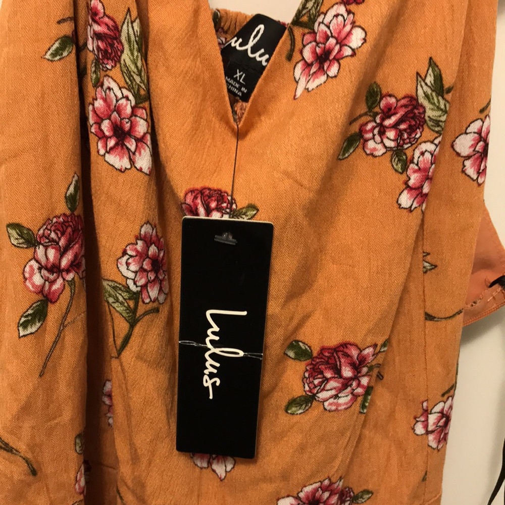 Lulus - Picture 3 of 3